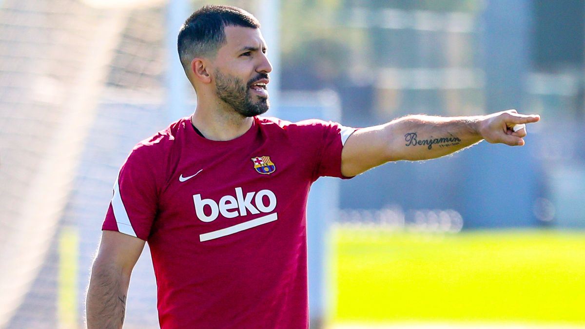 Qué dijo Koeman sobre el debut del Kun Agüero en Barcelona