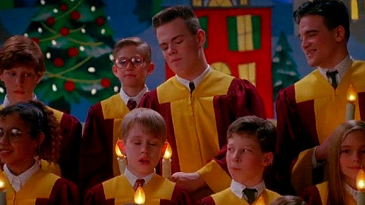 Buzz McCallister no paraba de molestar a su hermano Kevin McCallister. Buzz McCallister no paraba de molestar a su hermano Kevin McCallister.