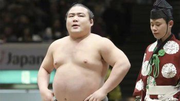 Temor por la primera muerte en el sumo japonés