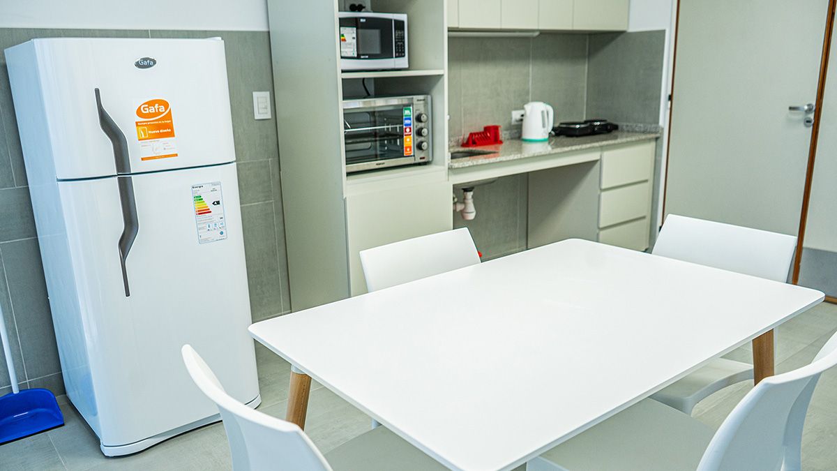 Espacio para la rehabilitación de la marcha sobre diferentes superficies.