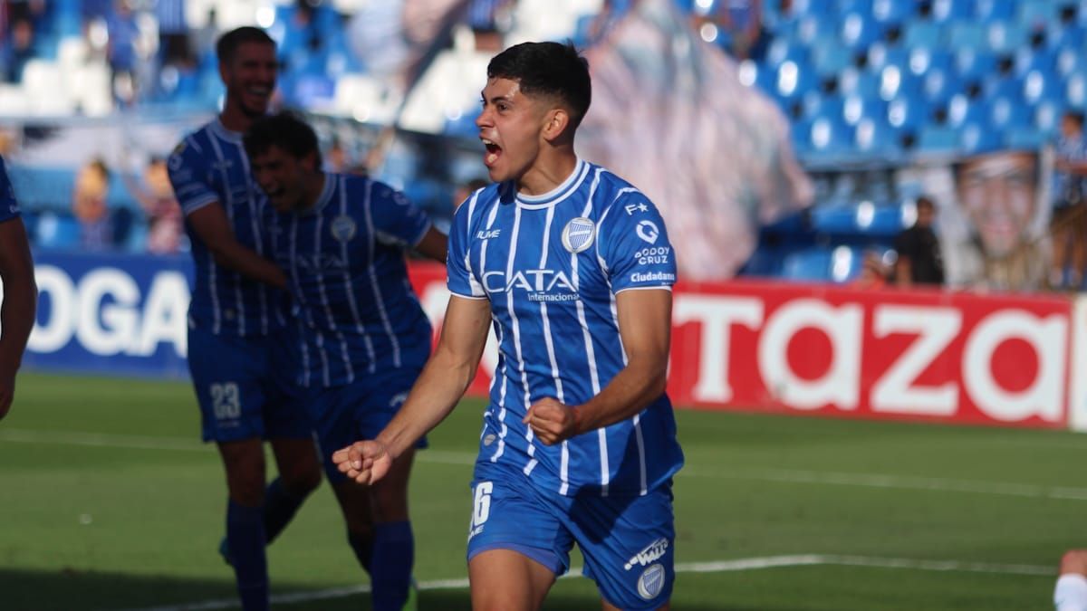 Mateo Mendoza marcó el tercer y cuarto gol de Godoy Cruz en la victoria ante Banfield. Foto: Nicolás Ríos/UNO. Mateo Mendoza marcó el tercer y cuarto gol de Godoy Cruz en la victoria ante Banfield. Foto: Nicolás Ríos/UNO. 
