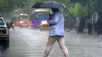 Diego Gareca anticipó que evalúan una posible suspensión del Acto Central por la alerta por lluvias Diego Gareca anticipó que evalúan una posible suspensión del Acto Central por la alerta por lluvias