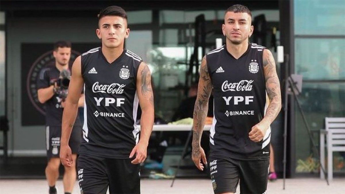 Thiago Almada y Ángel Correa.