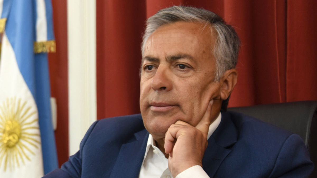 Alfredo Cornejo cruzó al Gobierno por las negociaciones con el FMI y opinó de los dichos de Rafael Bielsa sobre las elecciones en Chile.