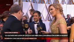 Gael García Bernal en la alfombra roja de los Premios Oscars
