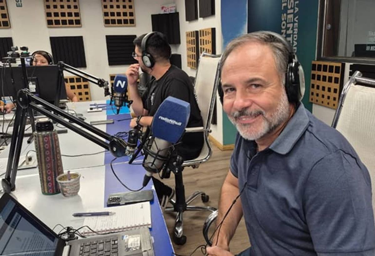 Gustavo Flores Bazán, periodista, licenciado en Comunicación Social y director de El Descorche Diario. Gustavo Flores Bazán, periodista, licenciado en Comunicación Social y director de El Descorche Diario.