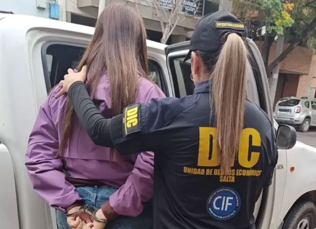 Fraude en licencias de conducir: atraparon a una mujer que emitió miles de aptos médicos truchos