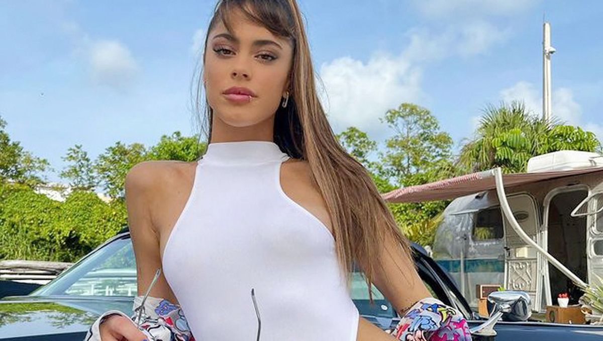 ¡Se vio! A Tini se le escapó su underboob y la foto reventó Instagram