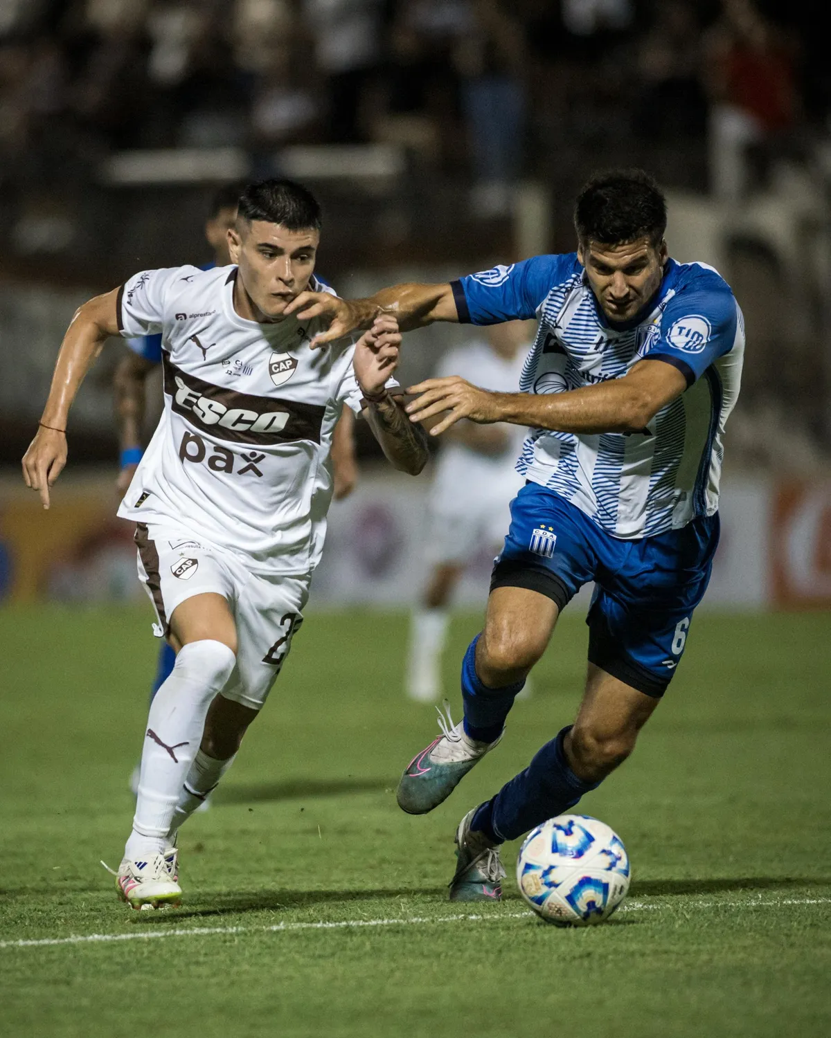 Platense tuvo que trabajar para seguir en la Copa Argentina.