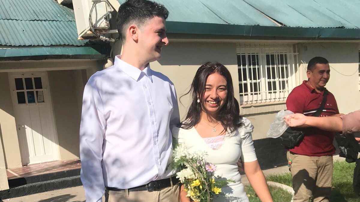 La celebración civil se realizó en las termas de Río Hondo. Pero este sábado están listos para dar el La celebración civil se realizó en las termas de Río Hondo. Pero este sábado están listos para dar el