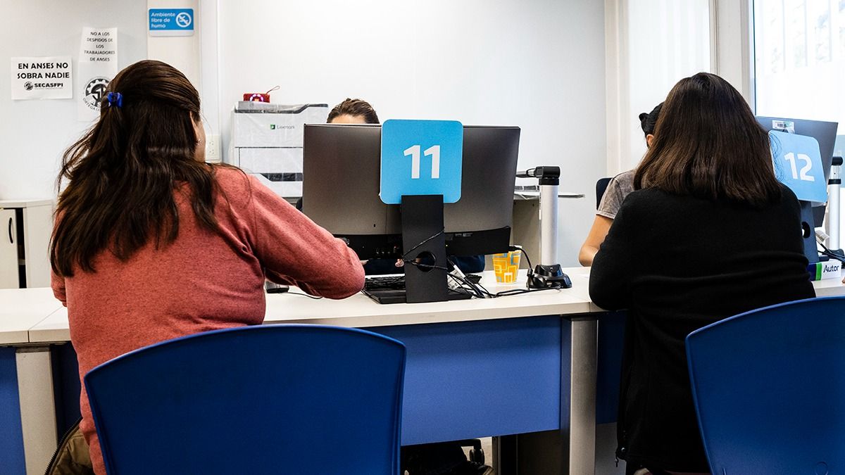 Los beneficios de ANSES para jubilados y AUH en el 2025 Los beneficios de ANSES para jubilados y AUH en el 2025