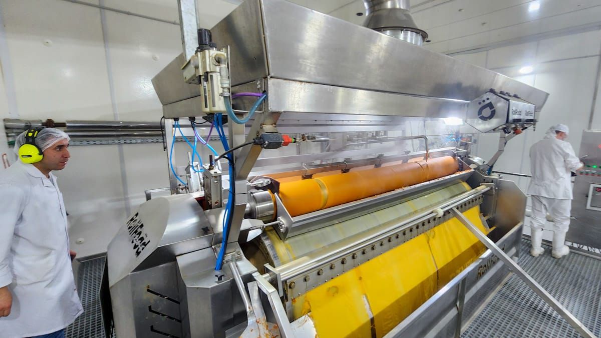 El proceso que utilizan, a diferencia del secado tradicional por aire, logran cuidar mucho más la parte nutricional y de color. El proceso que utilizan, a diferencia del secado tradicional por aire, logran cuidar mucho más la parte nutricional y de color.