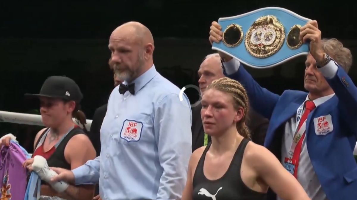 Daniela Bermúdez no pudo cumplir el sueño del cuarto Título Mundial en tantas categorías del boxeo profesional. Perdió contra la campeona Nina Meinke en Alemania.