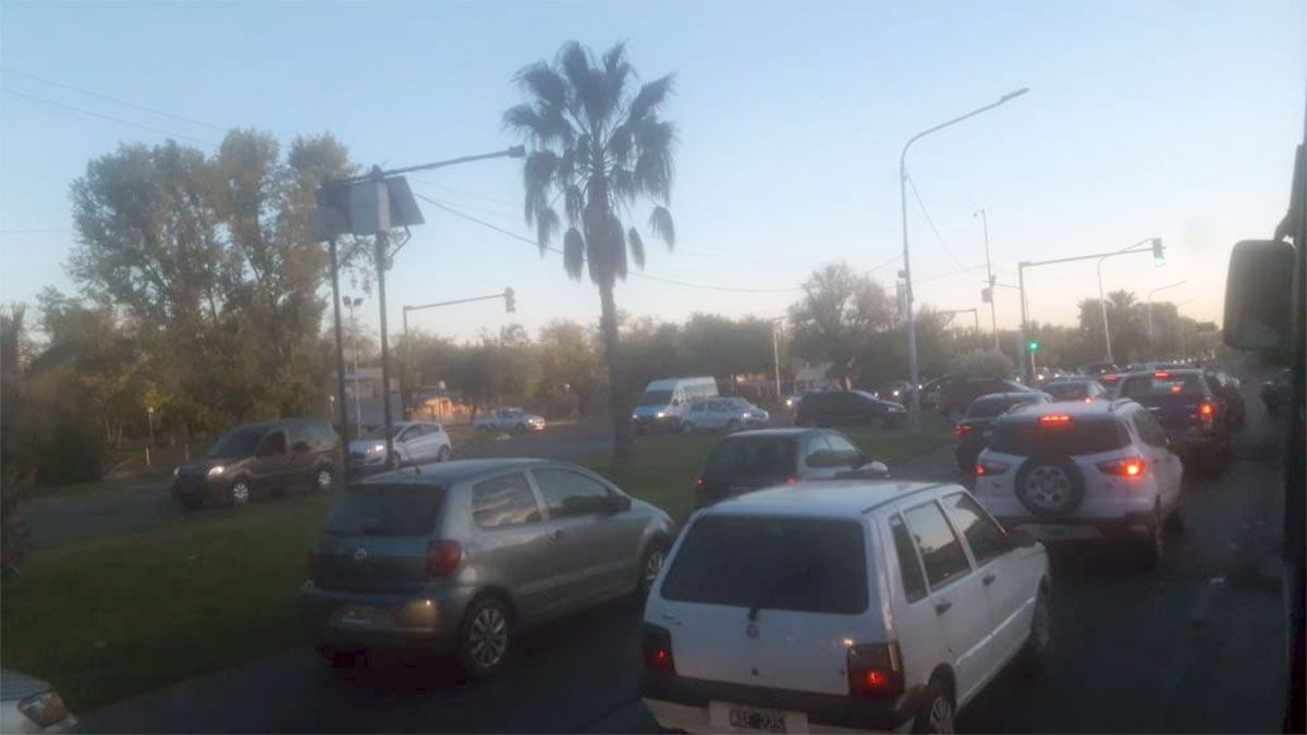 Un accidente provocó un caos vehicular en el Acceso Norte