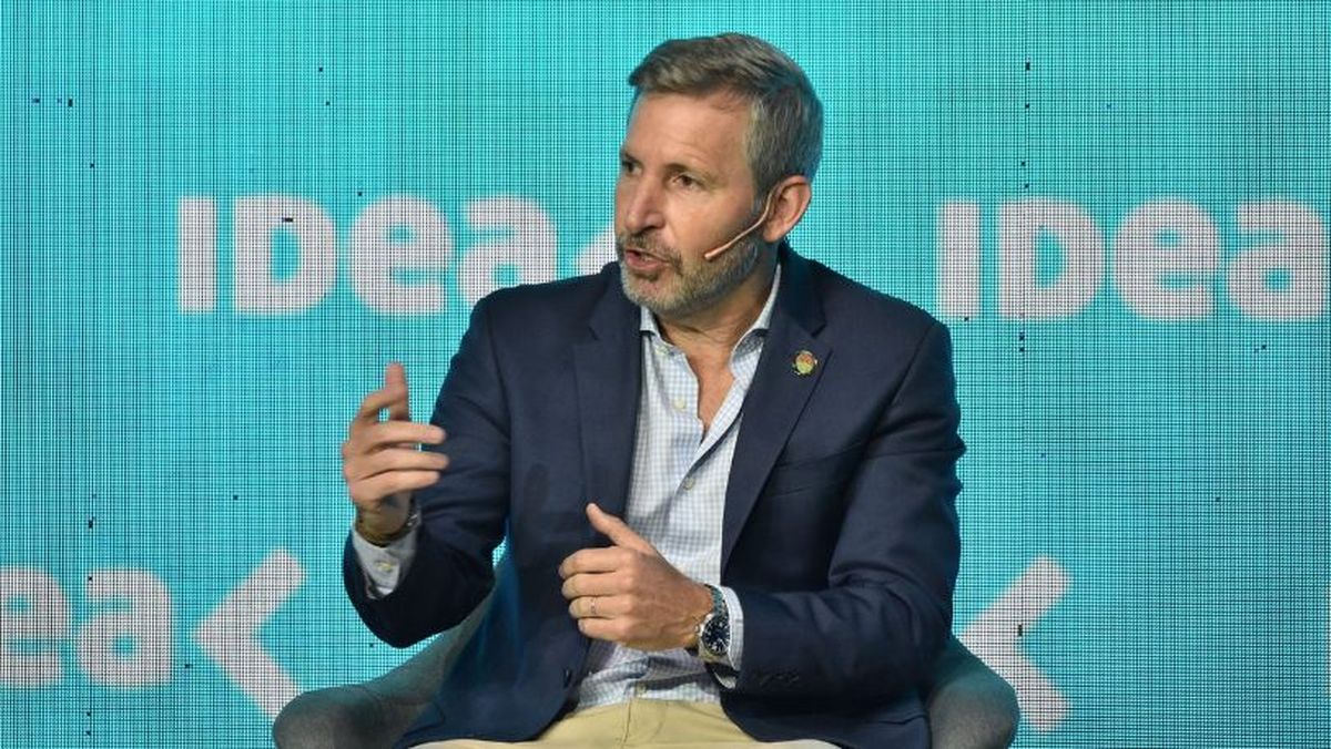 Rogelio Frigerio expuso junto con Alfredo Cornejo en el coloquio de IDEA.