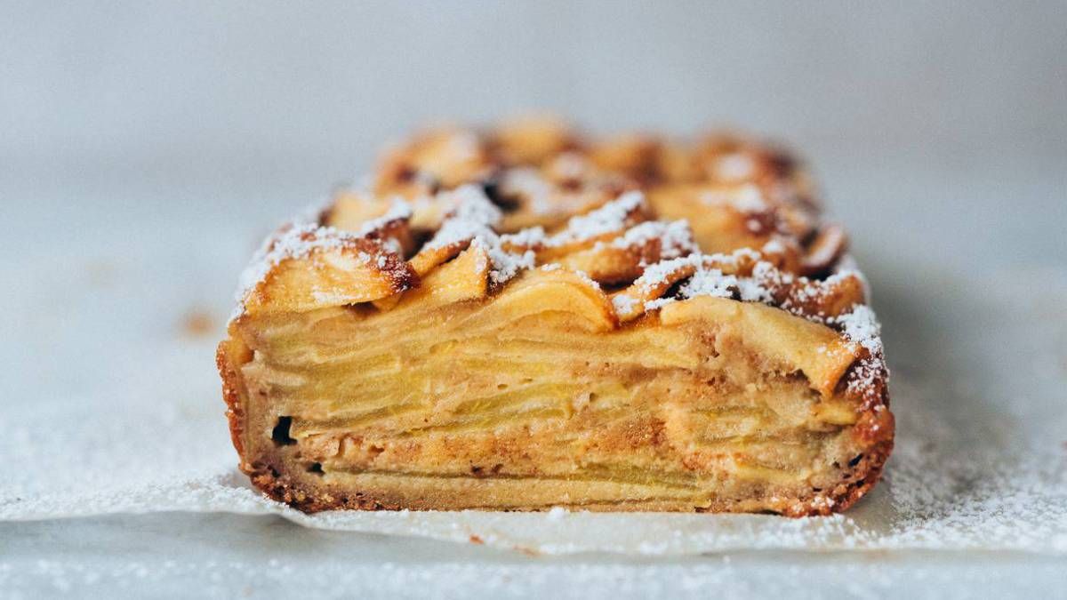 Milhojas de manzanas, la receta del postre riquísimo y fácil para agasajar invitados. Milhojas de manzanas, la receta del postre riquísimo y fácil para agasajar invitados.