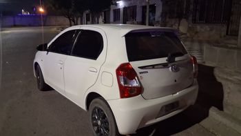 Atrapan a dos sospechosos y recuperan un auto sustraído tras una violenta entradera en Luján
