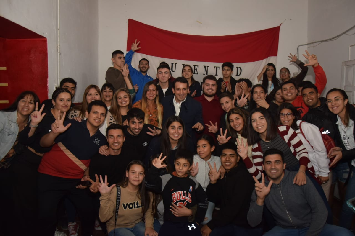 Martín Almiera (presidente); Hilda Natel (vice) y Germán Richardson (Juventud Radical) son las nuevas autoridades partidarias en La Paz.