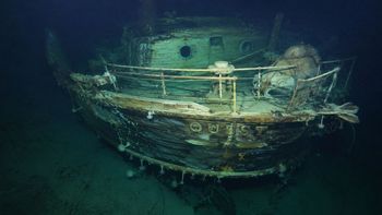 En 1915 partió hacia la Antártida, quedó atrapado en el hielo y sobrevivió por su perro: 107 años después encontraron su barco