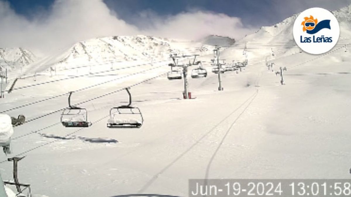 Así estaba la Las Leñas este miércoles al mediodía. Captura de las cámaras en vivo del centro de ski. Así estaba la Las Leñas este miércoles al mediodía. Captura de las cámaras en vivo del centro de ski.