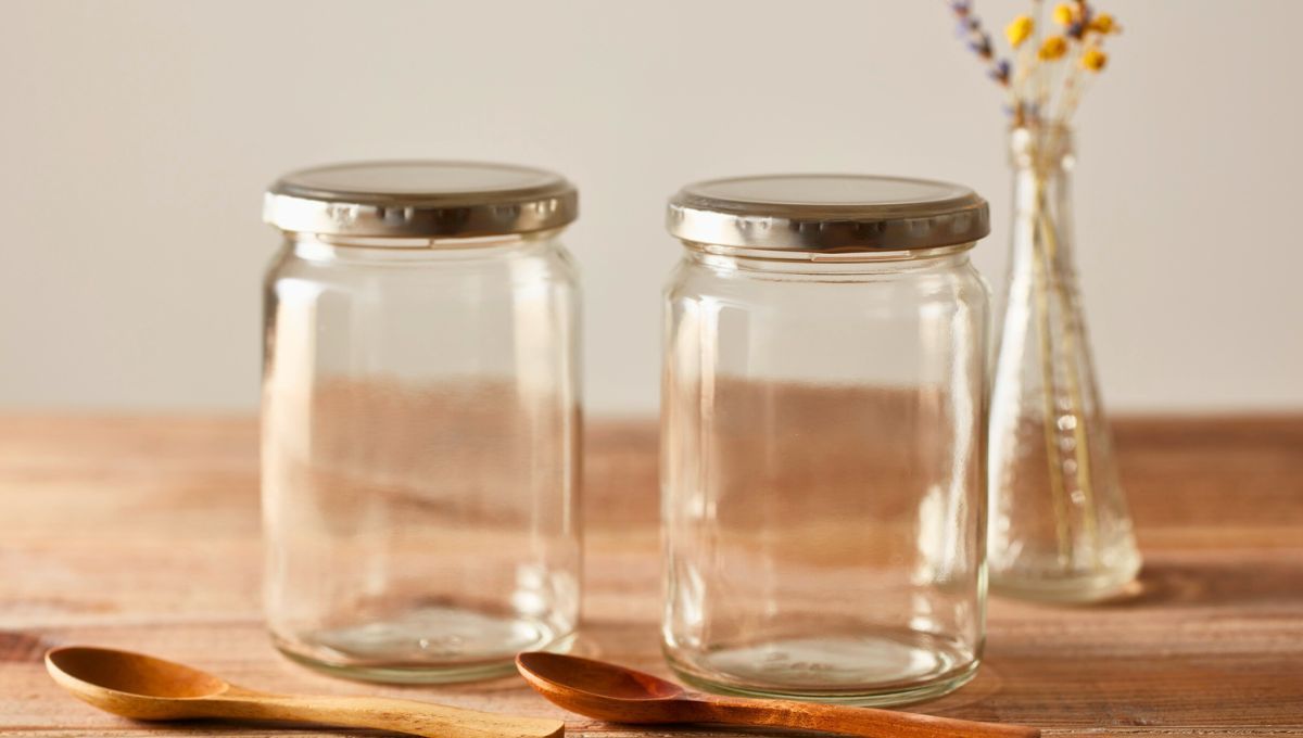 Frascos de mermelada o simplemente de vidrio hay en la mayoría de las casas, solo asegúrate de no tirarlos para convertirlos en un verdadero tesoro del reciclaje. Frascos de mermelada o simplemente de vidrio hay en la mayoría de las casas, solo asegúrate de no tirarlos para convertirlos en un verdadero tesoro del reciclaje.