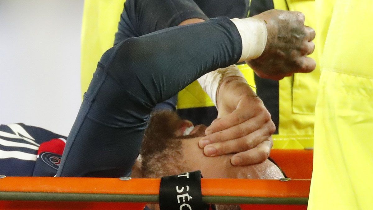 ¿Neymar se fracturó el tobillo?