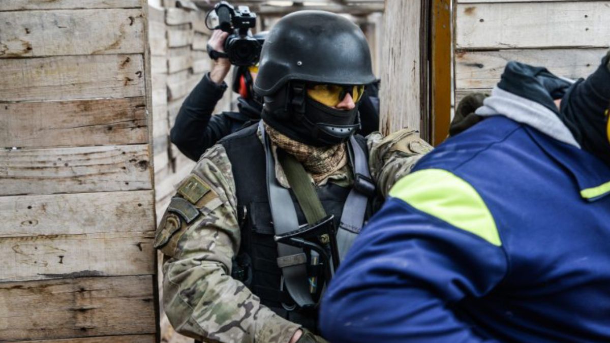 La ministra de Seguridad, Mercedes Rus, puso en valor el trabajo de los grupos GRIS y GES de la Policía.