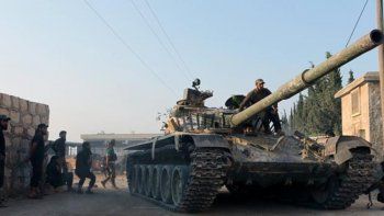 Los rebeldes sirios ganan fuerza en Alepo y el Estado islámico es expulsado de Manbij