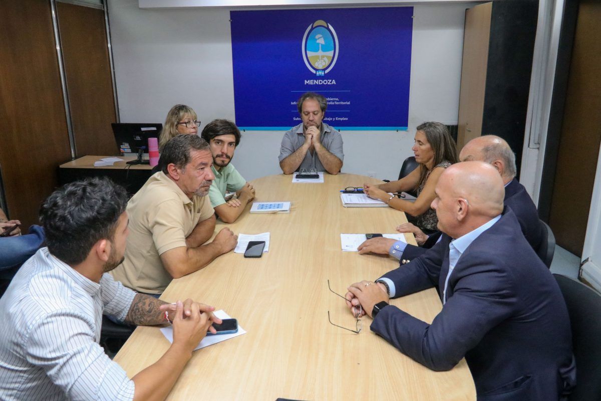 El Gobierno cerró paritarias con Vialidad y Funcionarios Judiciales: 7% en marzo y 3% en mayo