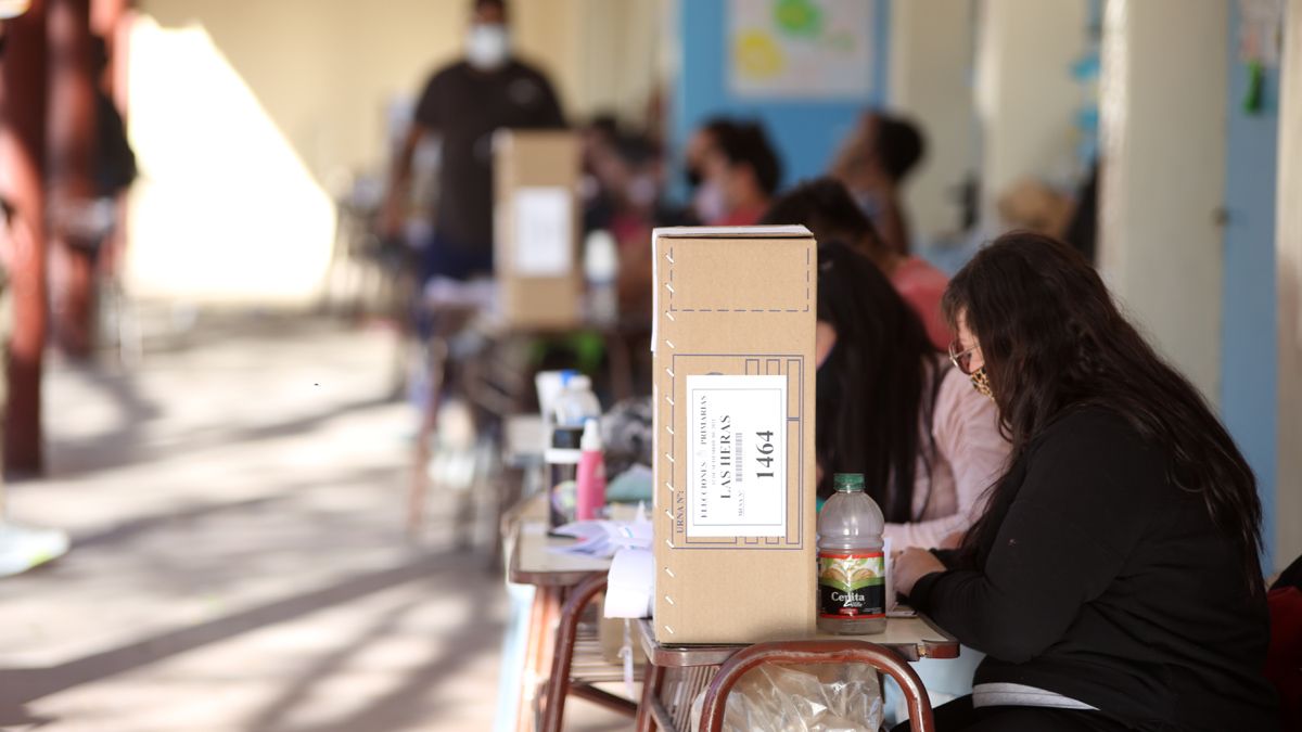 Para las elecciones 2021 del 14 de noviembre, la oposición salió a reclutar fiscales para el desarrollo de esa jornada electoral.