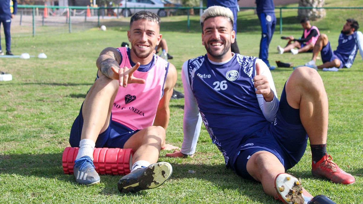 Romero y Rébola están entre los once que Gabriel Gómez pondría ante Barracas Central.