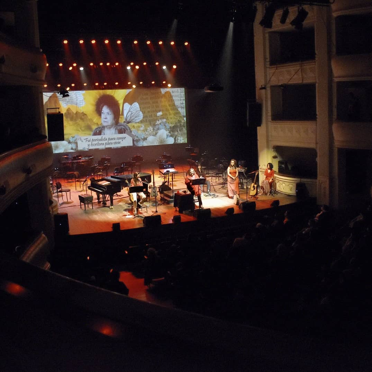 Un cuento de Mercedes Fernández fue leído y musicalizado.