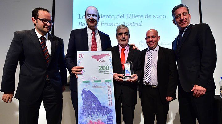 Presentaron el billete de 200 pesos en Puerto Madryn