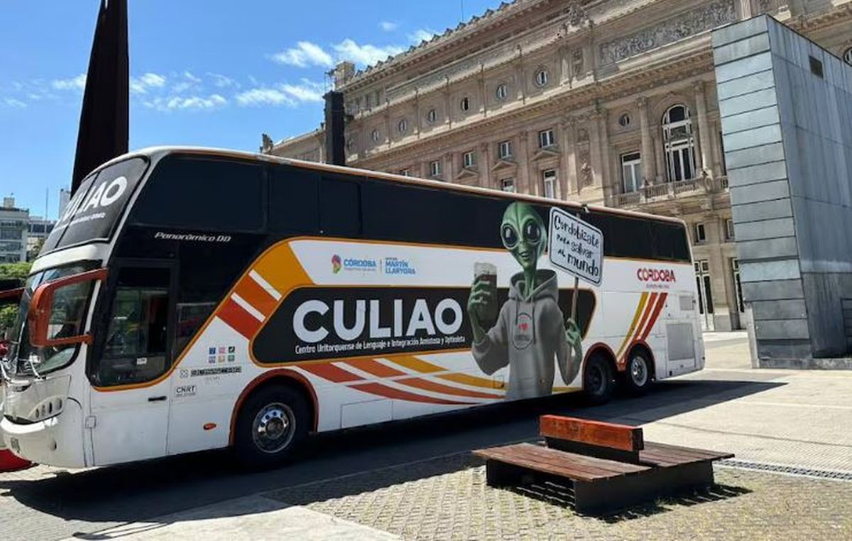 El micro C.U.L.IA.O. que recorrerá puntos estratégicos del país. / Turismo Córdoba 