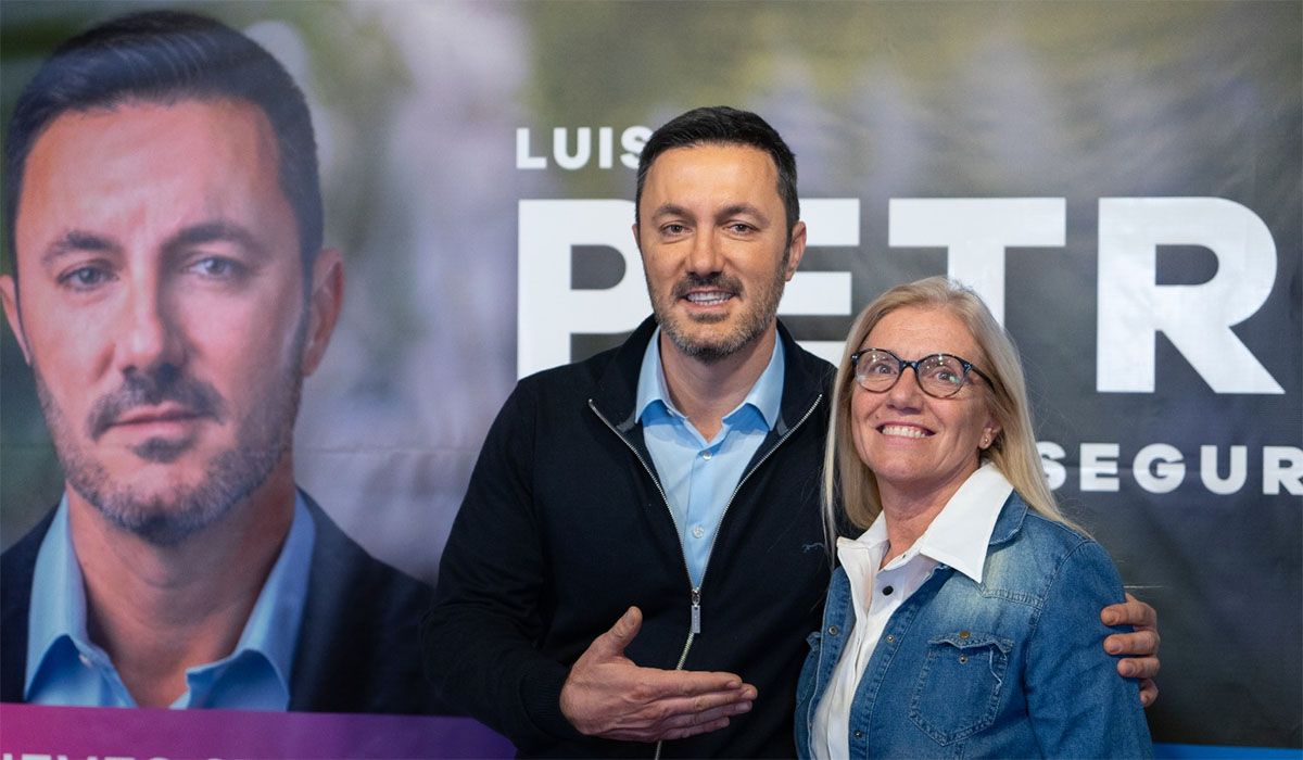 Petri con Valeria Rómoli, su precandidata a intendente en Junín. Petri con Valeria Rómoli, su precandidata a intendente en Junín.