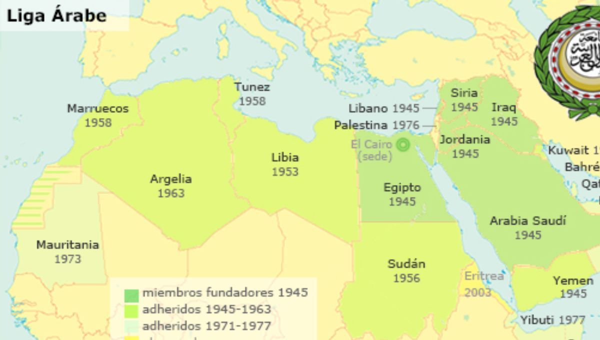 Irán es una república islámica ubicada en el golfo Pérsico. Su Constitución establece el islam como religión oficial del Estado: el 96% de su población es musulmana, mayoritariamente chiíes. Irán es una república islámica ubicada en el golfo Pérsico. Su Constitución establece el islam como religión oficial del Estado: el 96% de su población es musulmana, mayoritariamente chiíes.