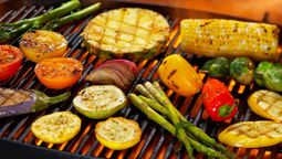 Recetas: cómo hacer verduras al horno para acompañar el asado.