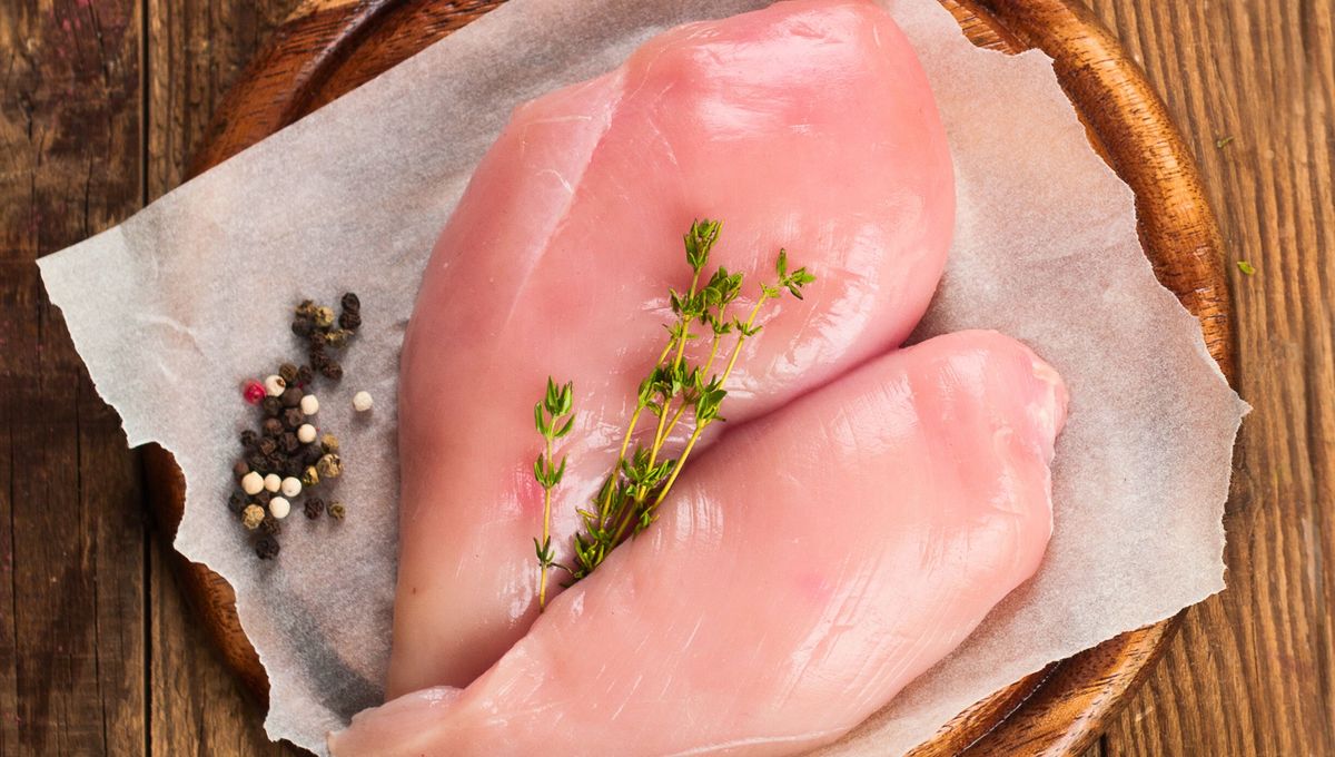 El pollo es una de las carnes más magras, junto con el pavo y el conejo. El pollo es una de las carnes más magras, junto con el pavo y el conejo.