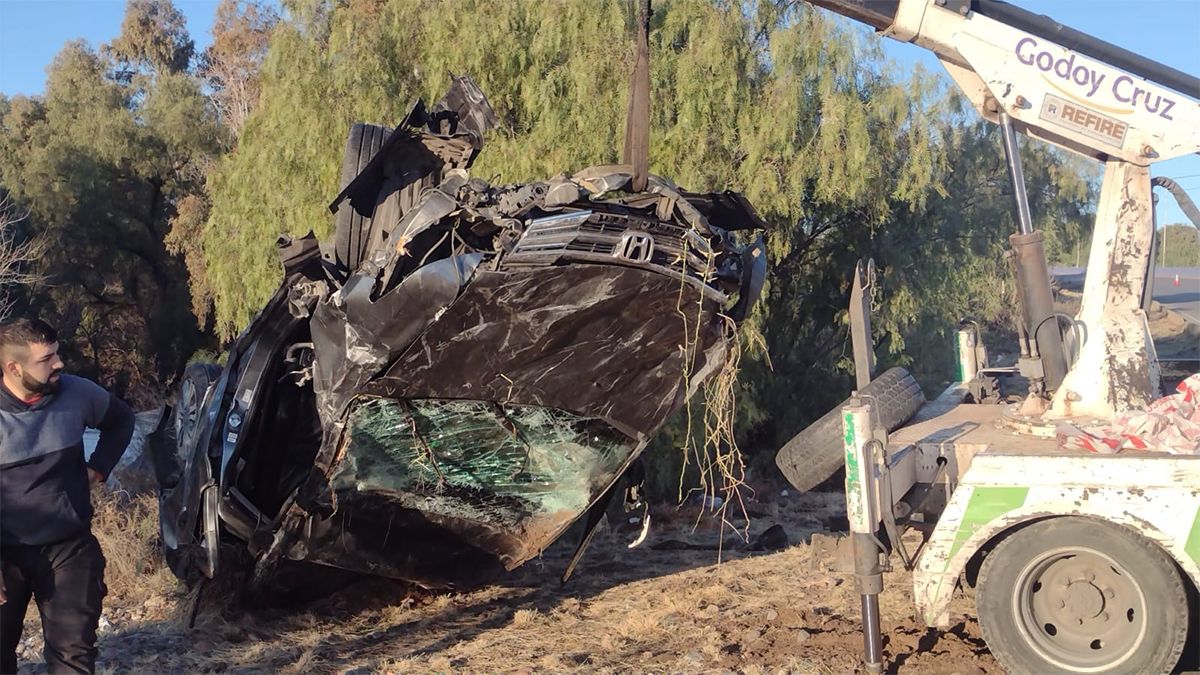 El Honda City que maneja el hombre fallecido.