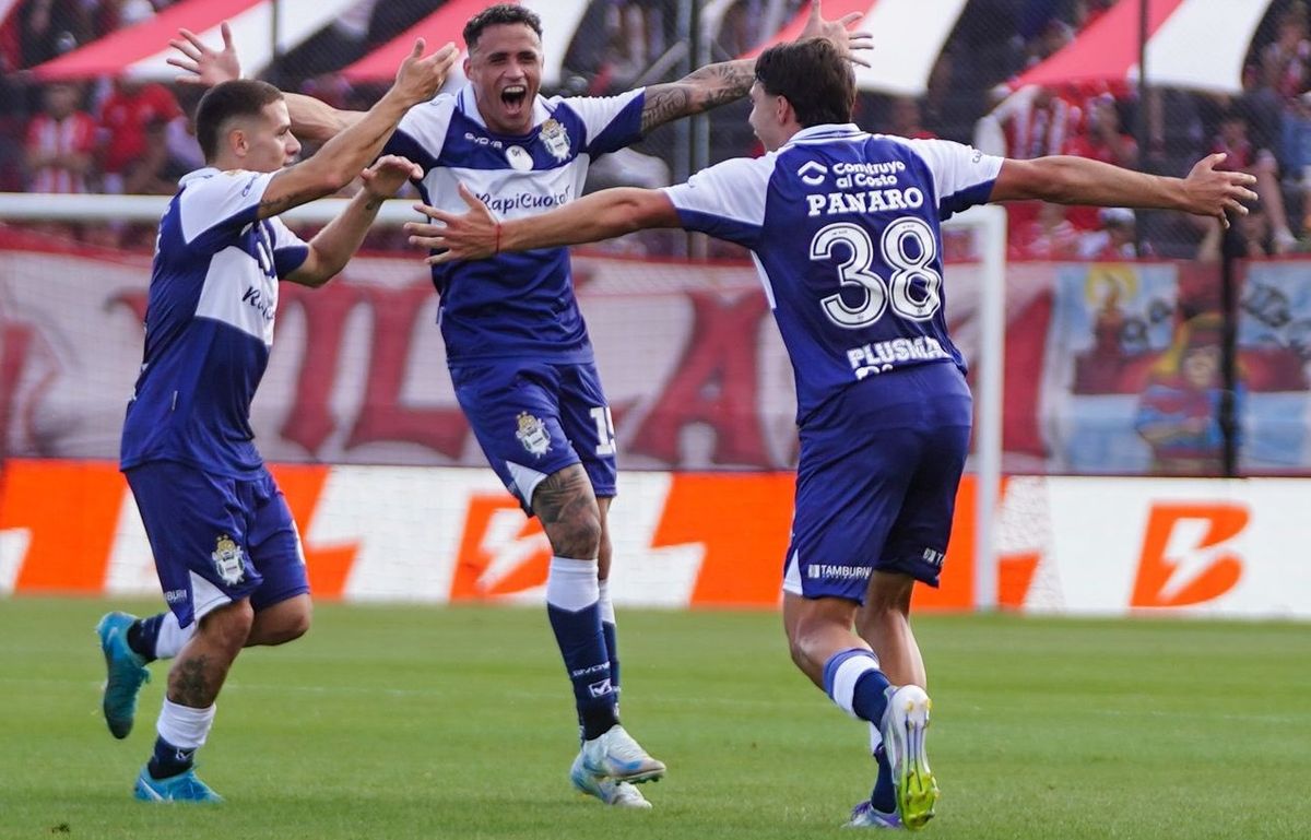 Gimnasia y Esgrima de La Plata le gan&oacute; a Barracas Central y se meti&oacute; entre los cuatro mejores del torneo Clausura.