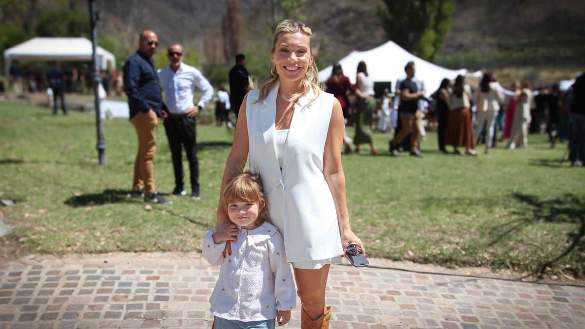 Barbarita Vila y su hija. Barbarita Vila y su hija.