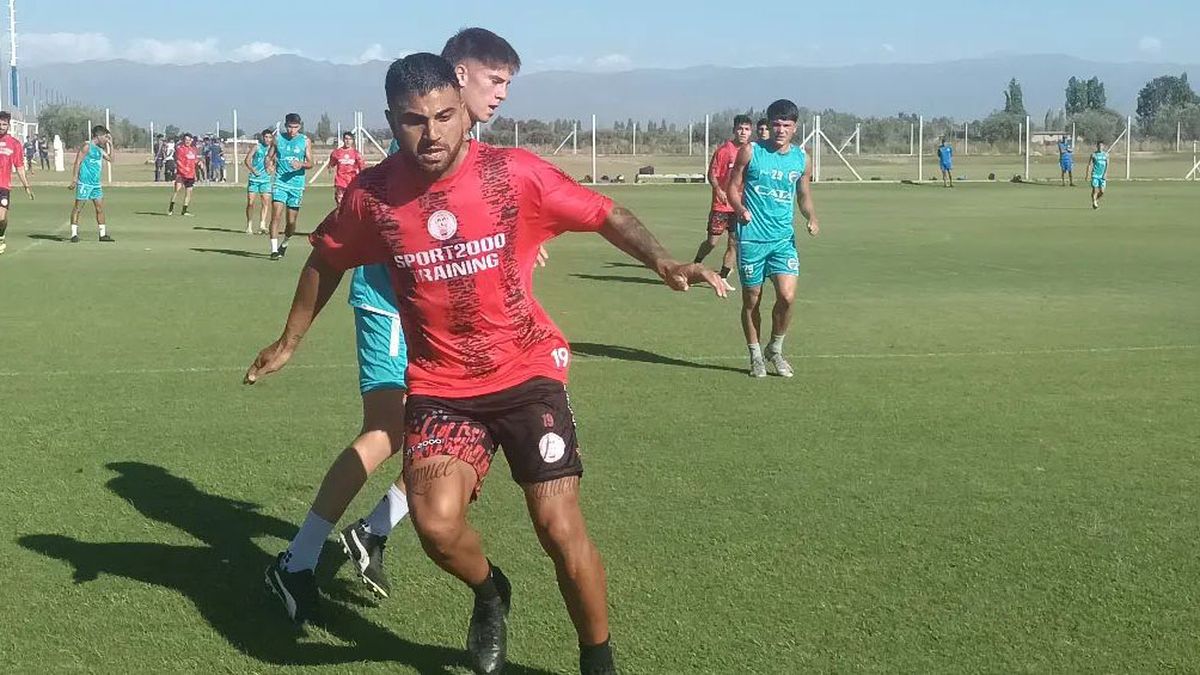 El defensor Juan Marital, volvió a Huracán Las Heras y es uno de los jugadores más representativos.