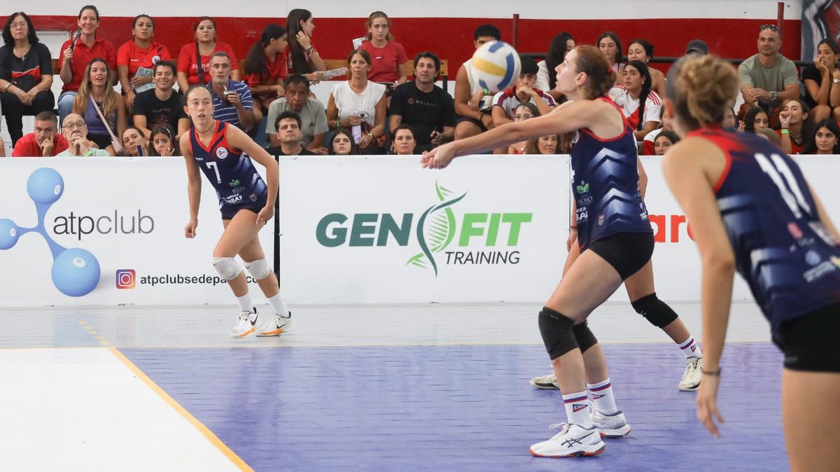 Club Mendoza de Regatas qued&oacute; fuera de la lucha por el 5&deg; puesto, y ahora dirimir&aacute; contra Universitario (Cba.) el s&eacute;ptimo lugar de la Liga.