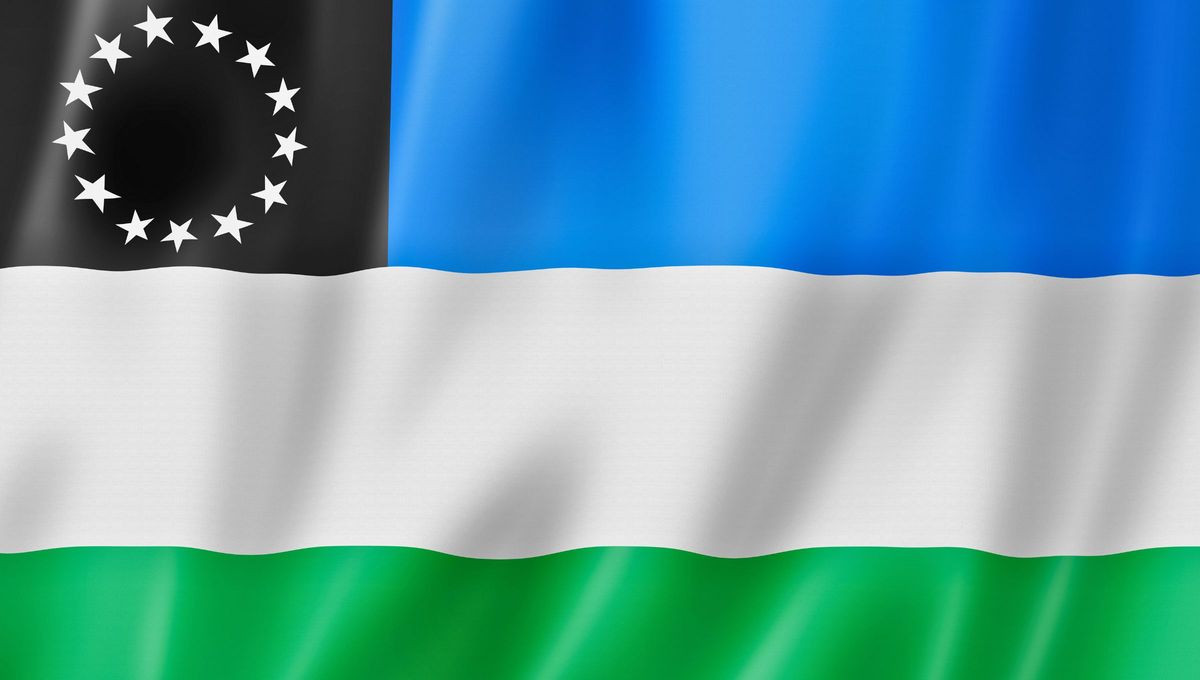 La proporción de la bandera es de 2:3. La proporción de la bandera es de 2:3.