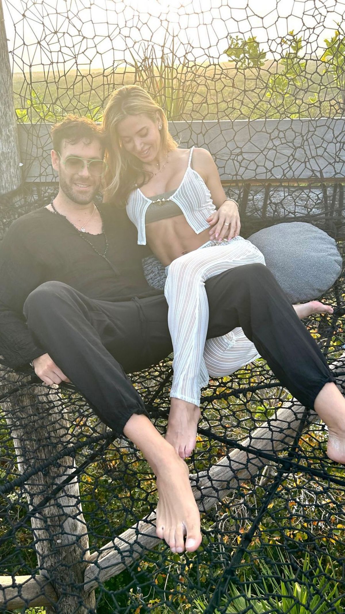 Las transparencias de Jesica Cirio paralizan las playas de Tulum: off-white, tejidas y corpiñito a la vista. Las transparencias de Jesica Cirio paralizan las playas de Tulum: off-white, tejidas y corpiñito a la vista.