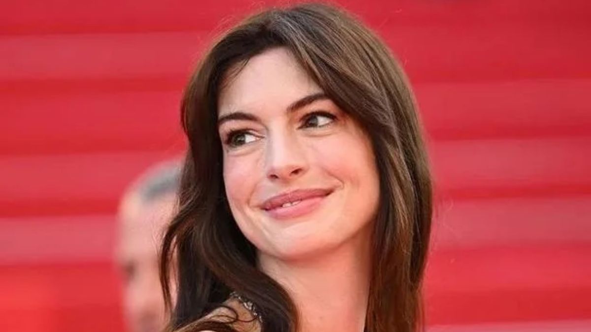 Pon en práctica el ejercicio infalible de Anne Hathaway.
