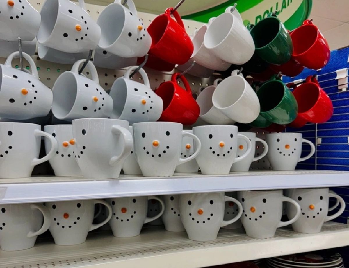 Chequea la hermosura de la taza Snowman.