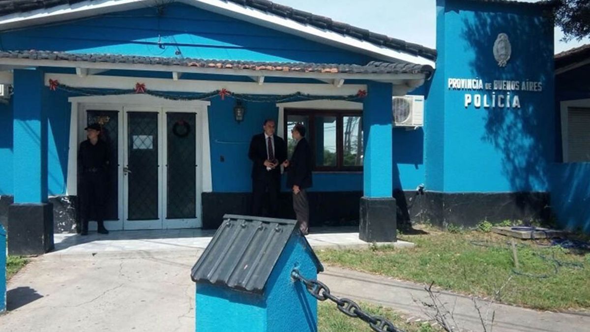 Los dos jovenes acusados de asesinar a un hombre fueron trasladados a la comisaría de Monte Hermoso y quedaron detenidos