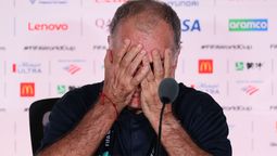 Marcelo Bielsa la pasó mal en Uruguay.