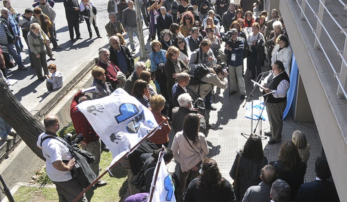 Uno de los homenajes que se hicieron para recordar a la Facultad de Antropología Escolar.